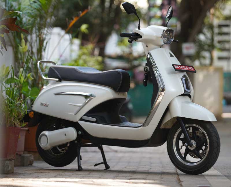 iVoomi JeetX ZE Electric Scooter Launched. Priced at Rs 80,000, offers ...